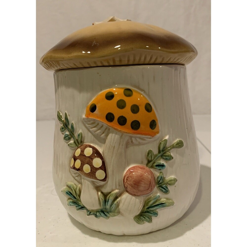 Merry Mushroom Canister w/Lid Sears Roebuck 1976 Japan